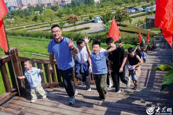 宏图配资 2025青岛西海岸山野生活节“走”热青岛西海岸新区秋季文旅市场